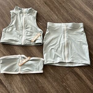BNWT Skims sporty zipper swim set in pacific